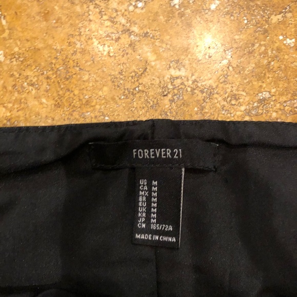 Vinyl mini skirt - Picture 4 of 5